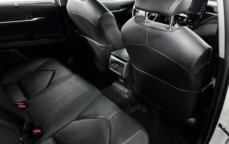 Toyota Camry, 2021 год, 3 800 000 рублей, 12 фотография