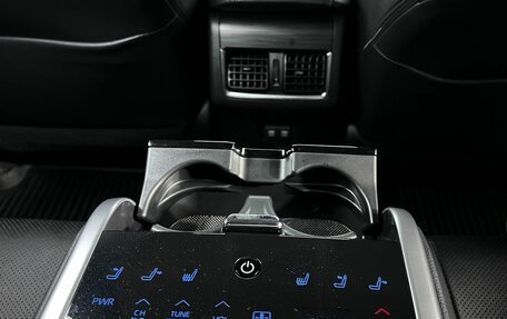 Toyota Camry, 2021 год, 3 800 000 рублей, 21 фотография
