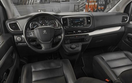 Peugeot Traveller I, 2018 год, 2 699 000 рублей, 8 фотография