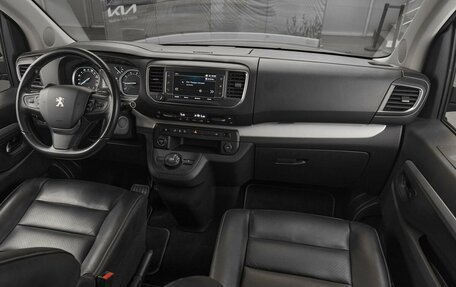 Peugeot Traveller I, 2018 год, 2 699 000 рублей, 10 фотография