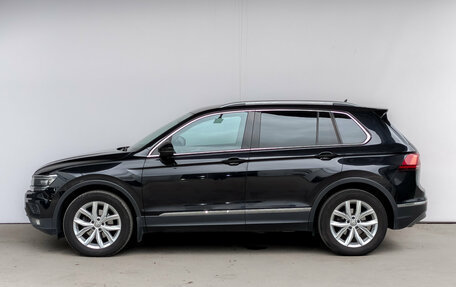 Volkswagen Tiguan II, 2018 год, 2 355 000 рублей, 8 фотография