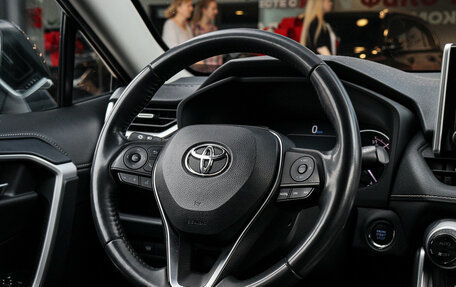 Toyota RAV4, 2021 год, 3 320 000 рублей, 12 фотография