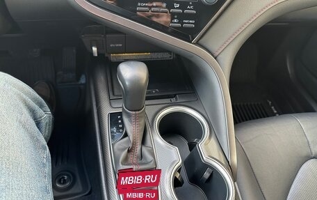 Toyota Camry, 2021 год, 3 800 000 рублей, 11 фотография
