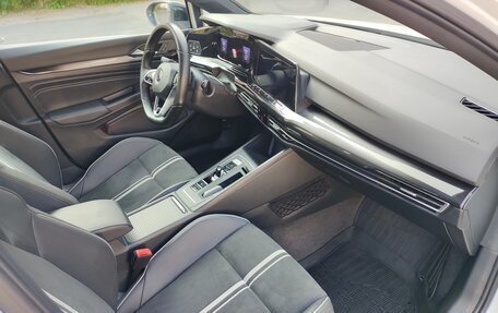 Volkswagen Golf VIII, 2022 год, 2 650 000 рублей, 22 фотография