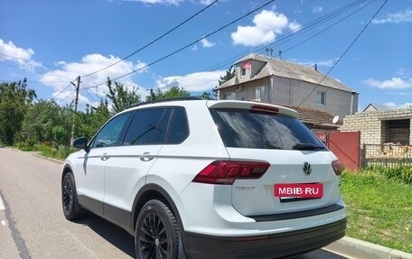 Volkswagen Tiguan II, 2017 год, 1 750 000 рублей, 4 фотография
