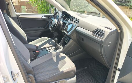 Volkswagen Tiguan II, 2017 год, 1 750 000 рублей, 12 фотография