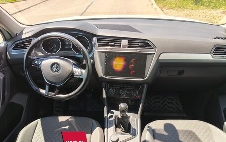 Volkswagen Tiguan II, 2017 год, 1 750 000 рублей, 9 фотография