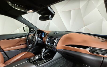 Maserati Levante I, 2019 год, 4 600 000 рублей, 13 фотография