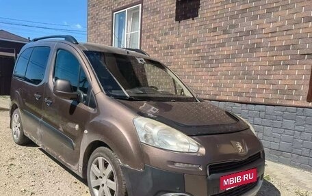 Peugeot Partner II рестайлинг 2, 2014 год, 950 000 рублей, 2 фотография
