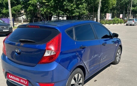 Hyundai Solaris II рестайлинг, 2013 год, 650 000 рублей, 10 фотография
