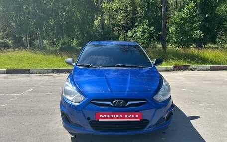Hyundai Solaris II рестайлинг, 2013 год, 650 000 рублей, 14 фотография