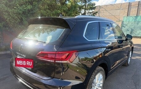 Volkswagen Touareg III, 2022 год, 6 100 000 рублей, 2 фотография