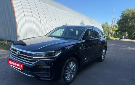 Volkswagen Touareg III, 2022 год, 6 100 000 рублей, 5 фотография
