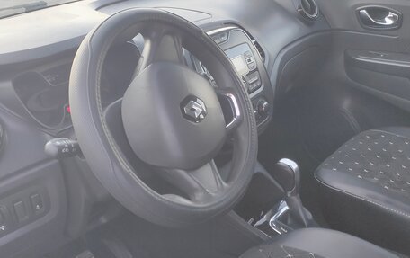 Renault Kaptur I рестайлинг, 2018 год, 1 050 000 рублей, 9 фотография