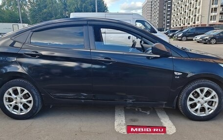 Hyundai Solaris II рестайлинг, 2012 год, 650 000 рублей, 4 фотография