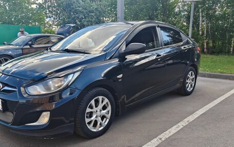 Hyundai Solaris II рестайлинг, 2012 год, 650 000 рублей, 16 фотография