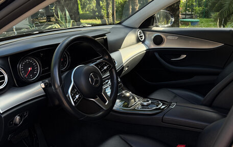 Mercedes-Benz E-Класс, 2018 год, 2 300 000 рублей, 6 фотография