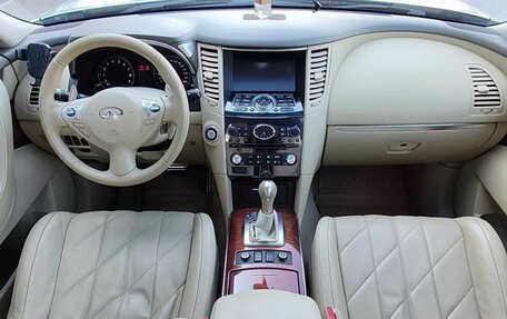 Infiniti FX II, 2010 год, 1 850 000 рублей, 10 фотография