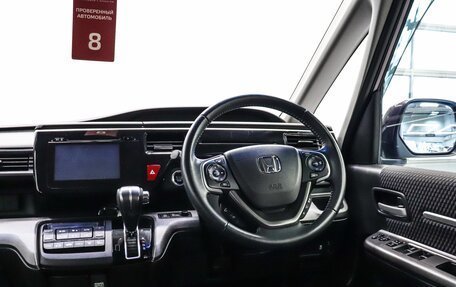 Honda Stepwgn IV, 2016 год, 1 699 000 рублей, 15 фотография