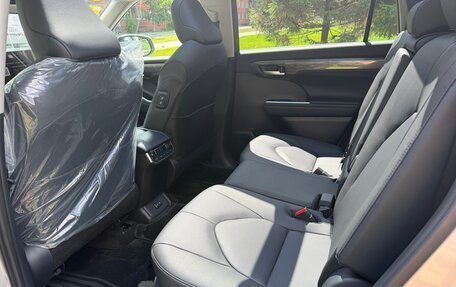 Toyota Highlander, 2026 год, 5 330 000 рублей, 13 фотография