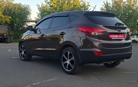 Hyundai ix35 I рестайлинг, 2013 год, 1 300 000 рублей, 9 фотография