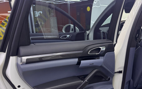 Porsche Cayenne III, 2010 год, 6 900 000 рублей, 14 фотография