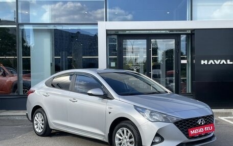 Hyundai Solaris II рестайлинг, 2021 год, 1 362 000 рублей, 3 фотография