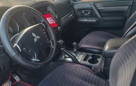 Mitsubishi Pajero IV, 2011 год, 2 000 000 рублей, 7 фотография