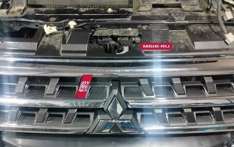 Mitsubishi Pajero IV, 2011 год, 2 000 000 рублей, 13 фотография