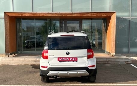 Skoda Yeti I рестайлинг, 2017 год, 1 379 000 рублей, 6 фотография