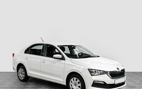 Skoda Rapid II, 2022 год, 1 699 000 рублей, 2 фотография