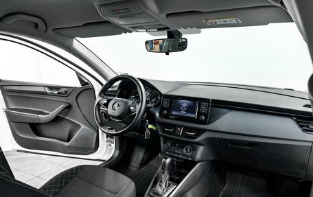 Skoda Rapid II, 2022 год, 1 699 000 рублей, 11 фотография