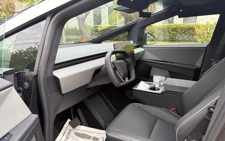 Tesla Cybertruck, 2026 год, 21 000 000 рублей, 7 фотография