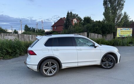 Volkswagen Tiguan II, 2018 год, 2 700 000 рублей, 6 фотография