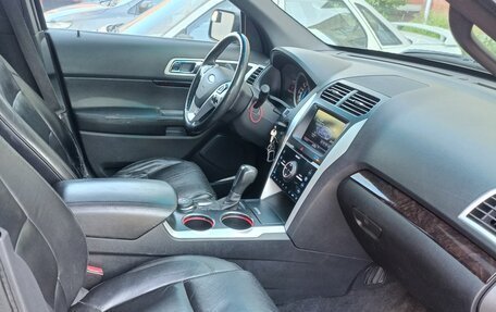 Ford Explorer VI, 2011 год, 1 475 000 рублей, 3 фотография