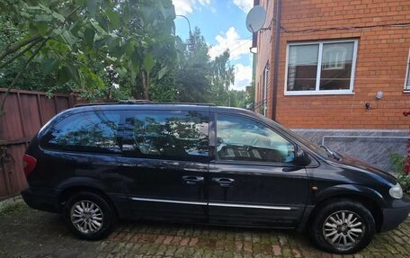 Chrysler Voyager IV, 2004 год, 950 000 рублей, 3 фотография