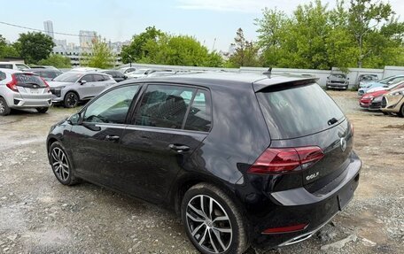 Volkswagen Golf VII, 2018 год, 1 570 000 рублей, 7 фотография