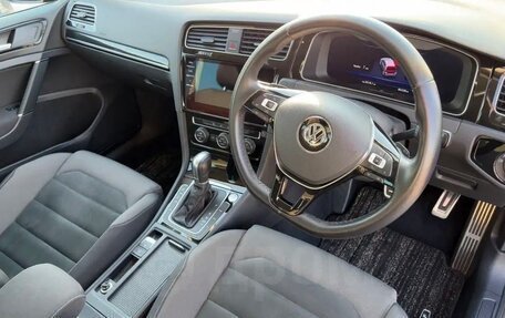 Volkswagen Golf VII, 2018 год, 1 570 000 рублей, 4 фотография
