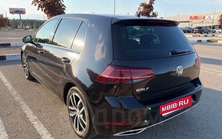 Volkswagen Golf VII, 2018 год, 1 570 000 рублей, 2 фотография