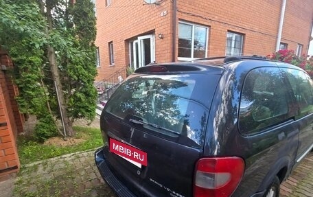Chrysler Voyager IV, 2004 год, 950 000 рублей, 7 фотография