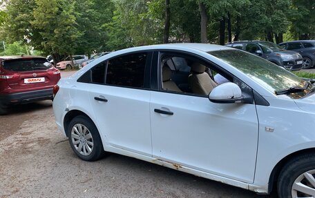 Chevrolet Cruze II, 2013 год, 600 000 рублей, 4 фотография