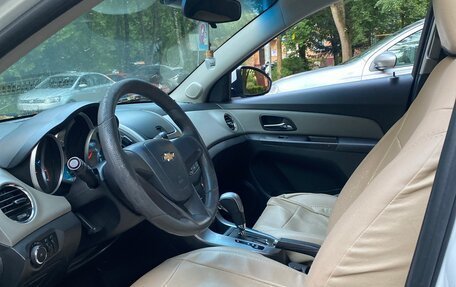 Chevrolet Cruze II, 2013 год, 600 000 рублей, 9 фотография