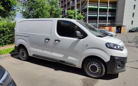 Citroen Jumpy III, 2018 год, 1 360 000 рублей, 2 фотография