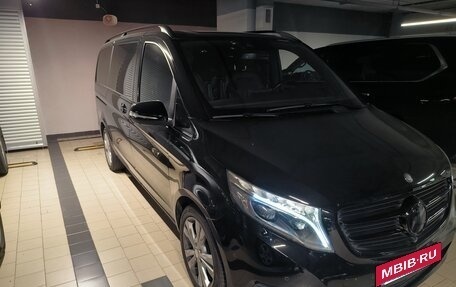 Mercedes-Benz V-Класс, 2016 год, 5 000 000 рублей, 2 фотография