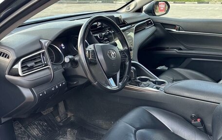 Toyota Camry, 2019 год, 2 500 000 рублей, 9 фотография