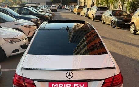 Mercedes-Benz E-Класс, 2013 год, 2 300 000 рублей, 4 фотография