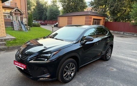 Lexus NX I, 2018 год, 2 950 000 рублей, 4 фотография
