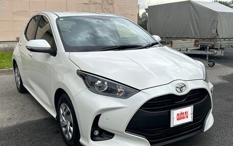 Toyota Yaris, 2021 год, 1 250 000 рублей, 1 фотография