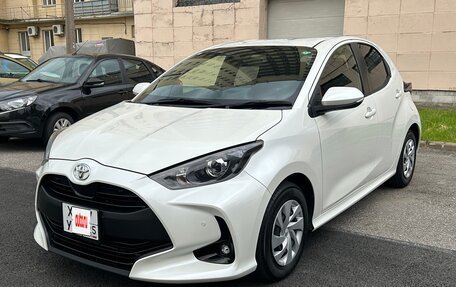 Toyota Yaris, 2021 год, 1 250 000 рублей, 3 фотография