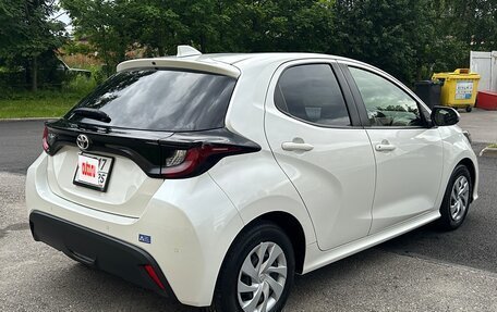 Toyota Yaris, 2021 год, 1 250 000 рублей, 7 фотография